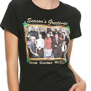 The Office Seasons Greetings Group Photo Christmas Graphic Tee L